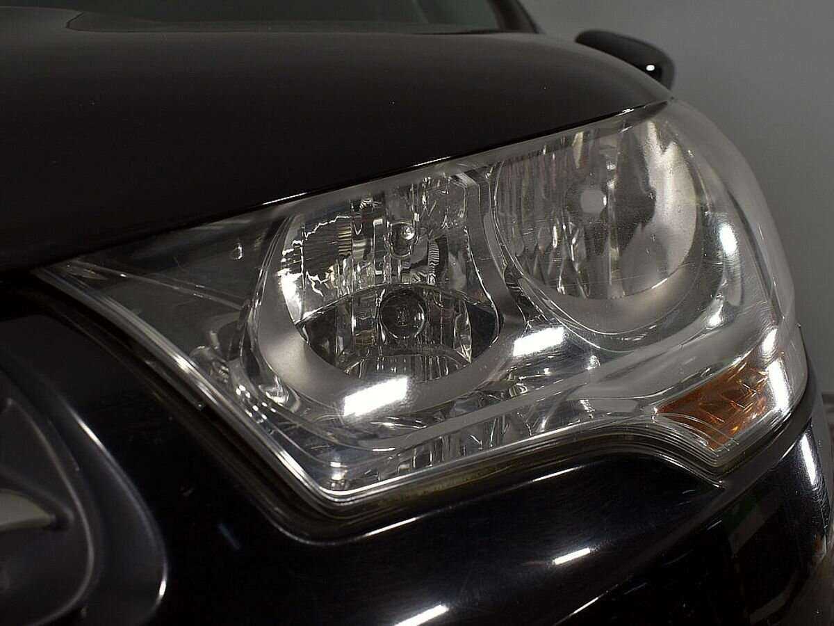 Б/У Ситроен Ц4 2012 года. Фото: #4