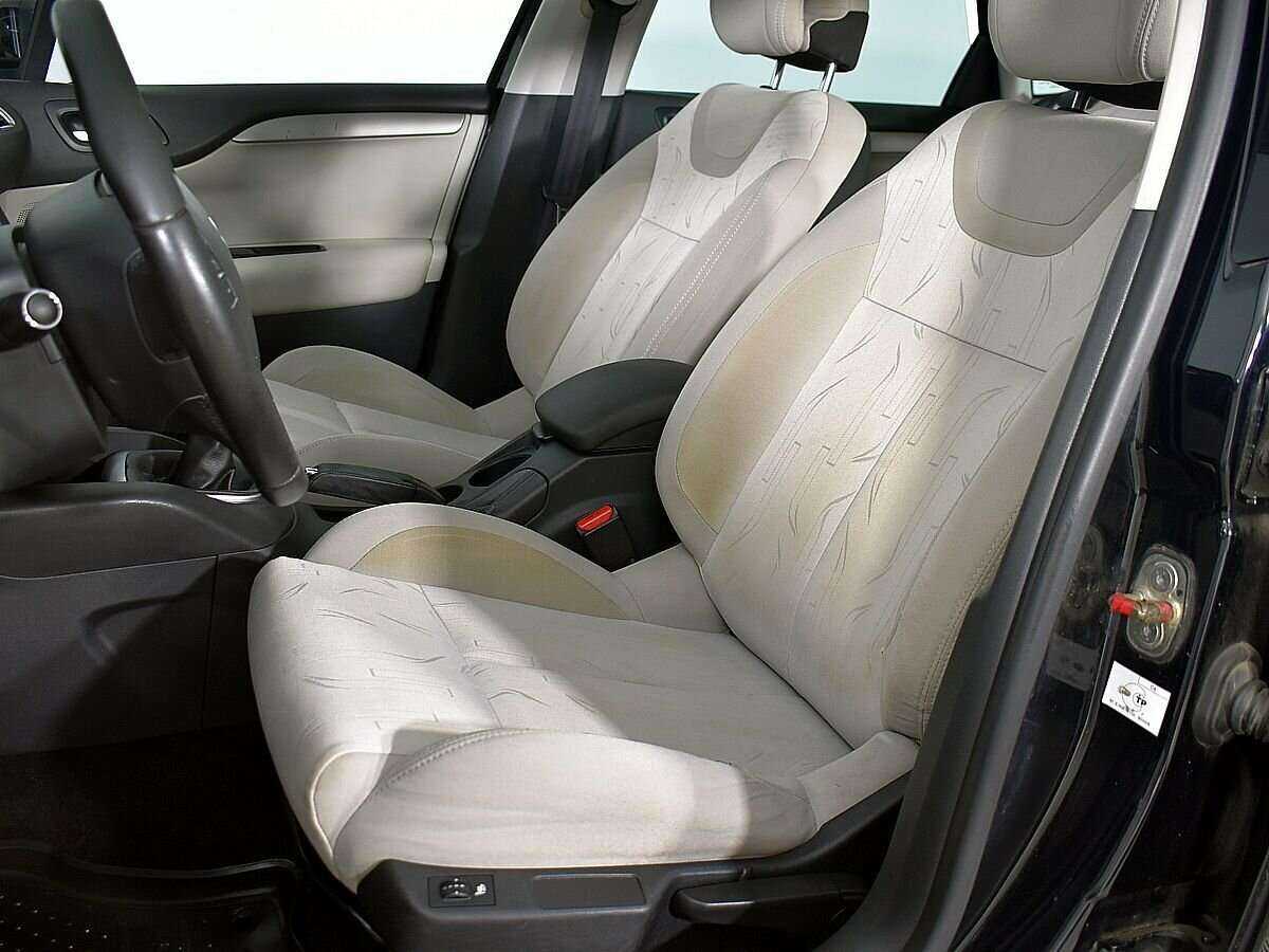 Б/У Ситроен Ц4 2012 года. Фото: #7