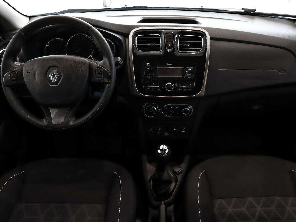 Б/У Рено Сандеро 2017 года. Фото: #11