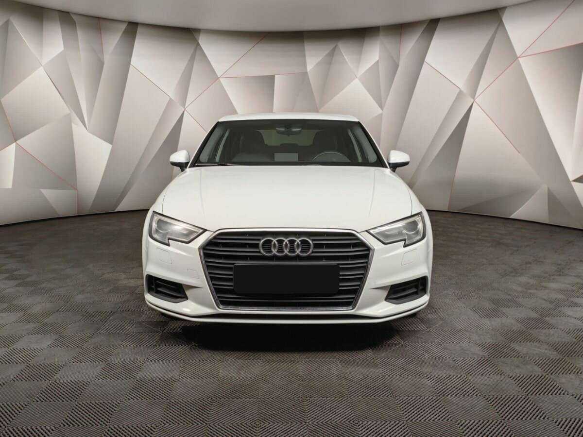 Б/У Ауди А3 2019 года. Фото: #6