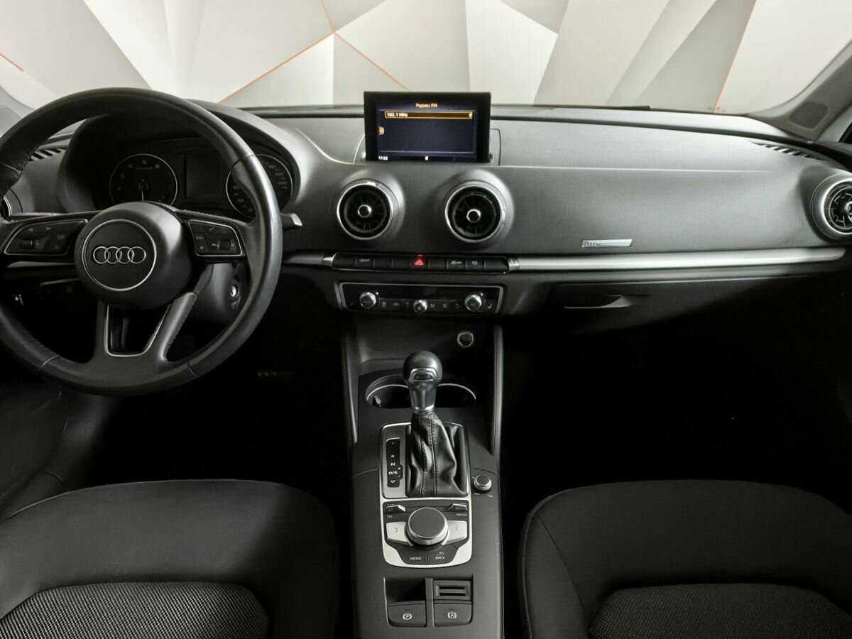 Б/У Ауди А3 2019 года. Фото: #9