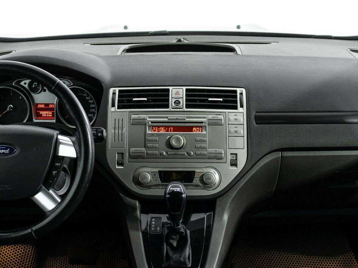 Б/У Форд Куга 2012 года. Фото: #13