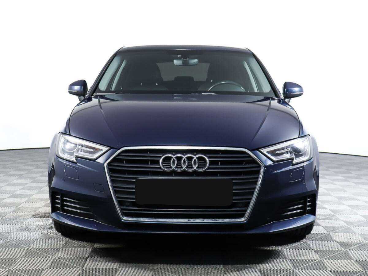 Б/У Ауди А3 2016 года. Фото: #1