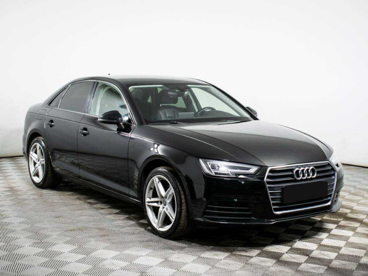 Б/У Ауди А4 2019 года. Фото: #2