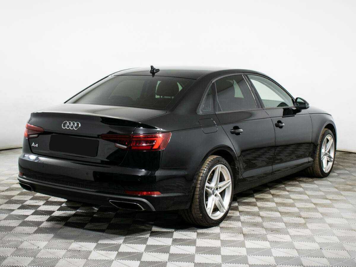 Б/У Ауди А4 2019 года. Фото: #3