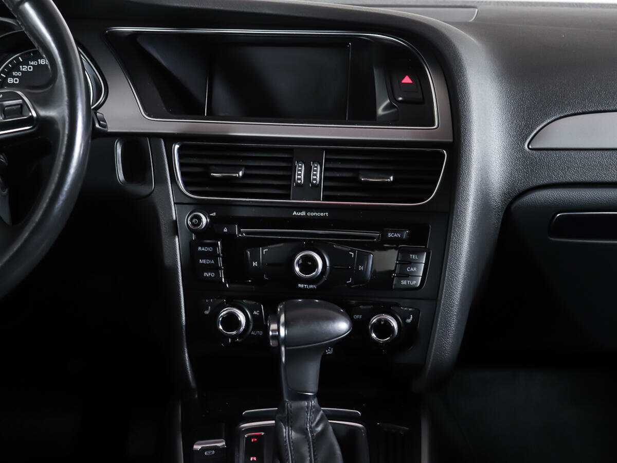 Б/У Ауди А4 2012 года. Фото: #11