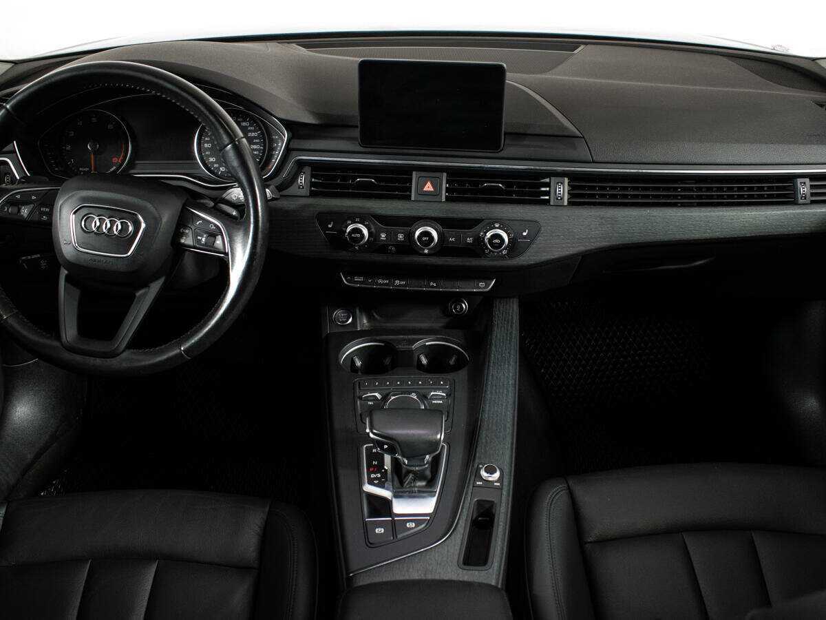 Б/У Ауди А4 2017 года. Фото: #11