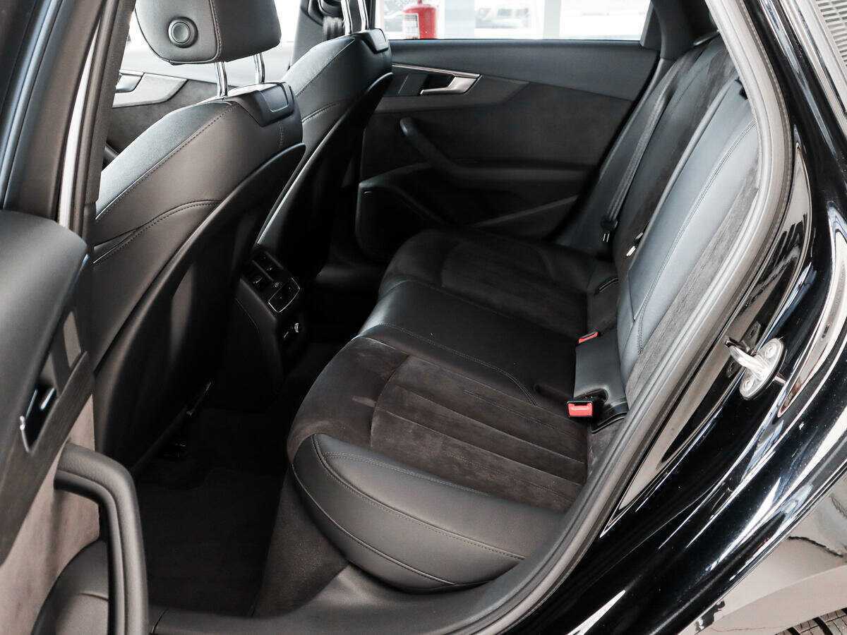 Б/У Ауди А4 2019 года. Фото: #10