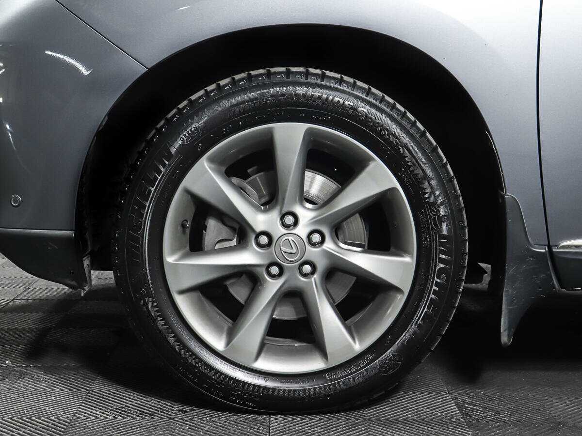 Б/У Лексус Р-Икс 2012 года. Фото: #24