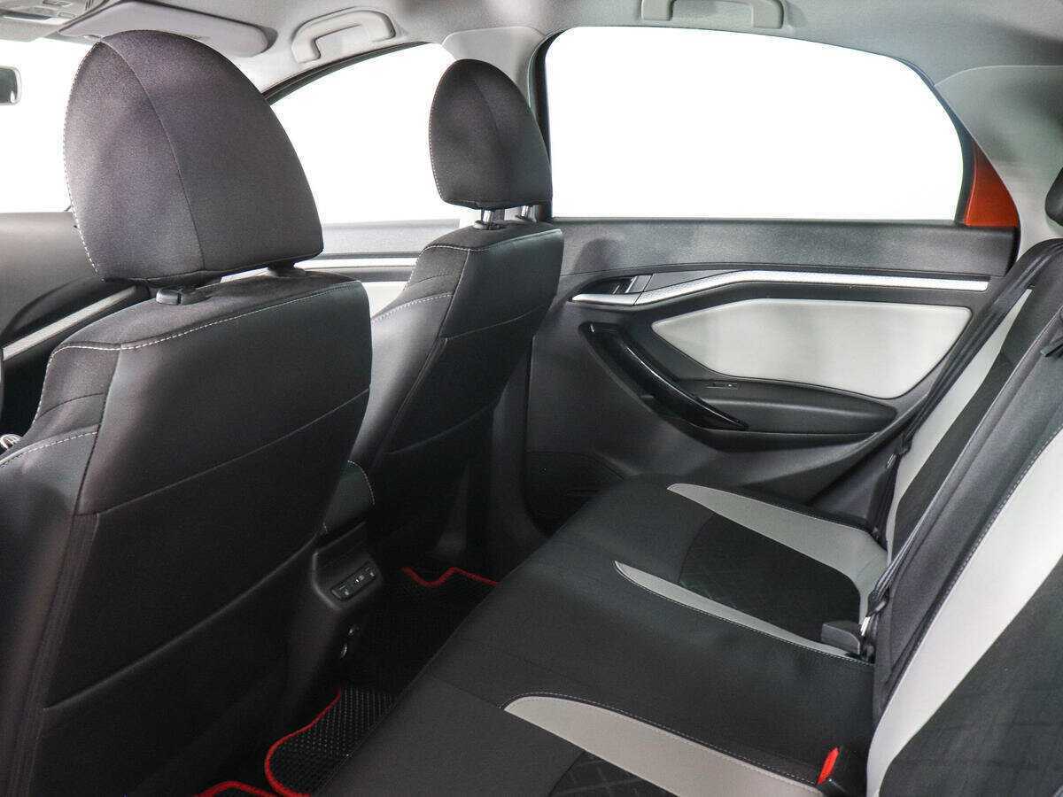 Б/У Лада (ВАЗ) Веста 2018 года. Фото: #11