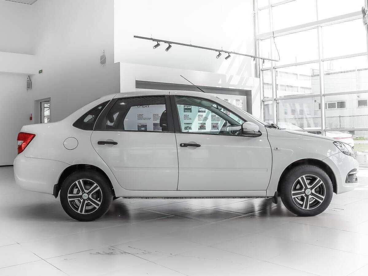 Б/У Лада (ВАЗ) Гранта 2019 года. Фото: #3