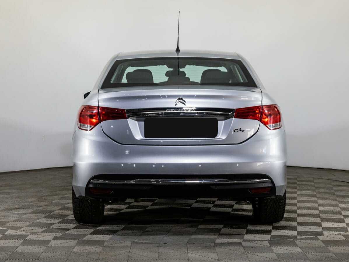 Б/У Ситроен Ц4 2020 года. Фото: #4