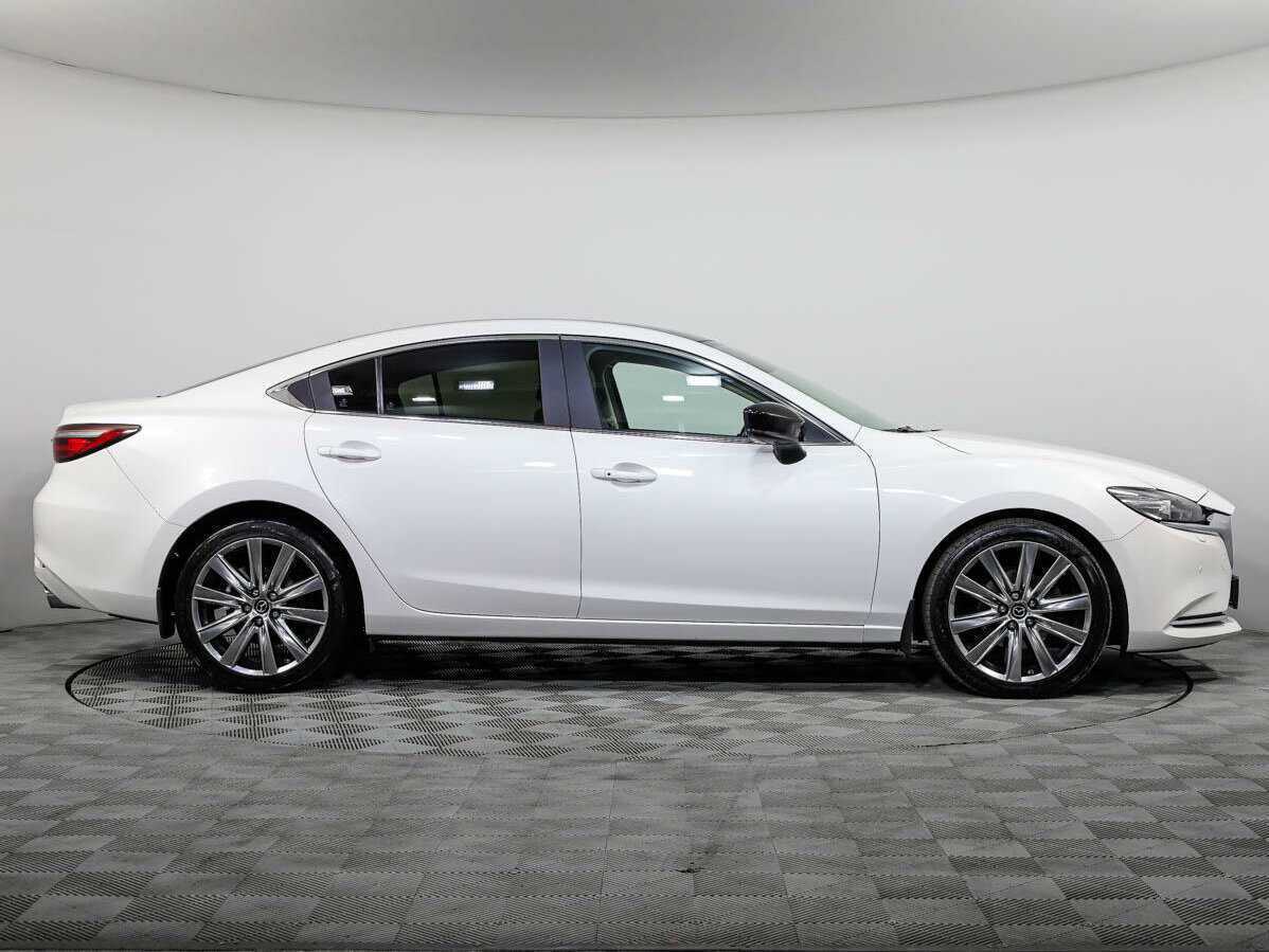 Б/У Мазда 6 2021 года. Фото: #2