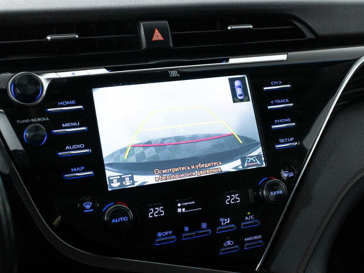 Б/У Тойота Камри 2018 года. Фото: #16