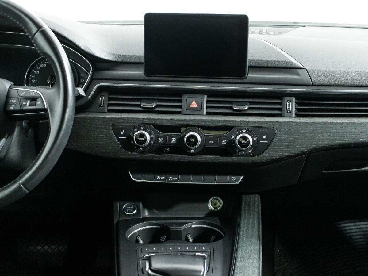 Б/У Ауди А4 2017 года. Фото: #13