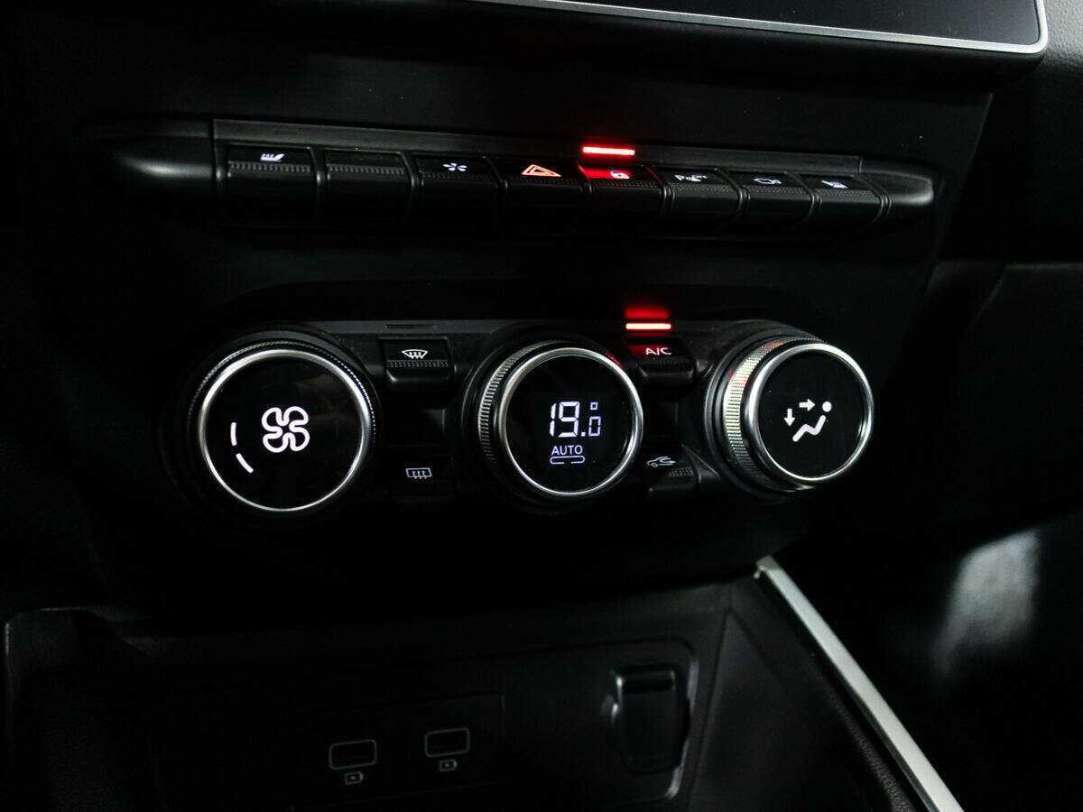 Б/У Рено Аркана 2021 года. Фото: #16