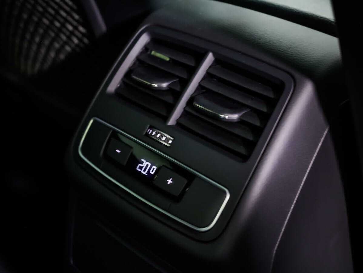 Б/У Ауди А5 2017 года. Фото: #17