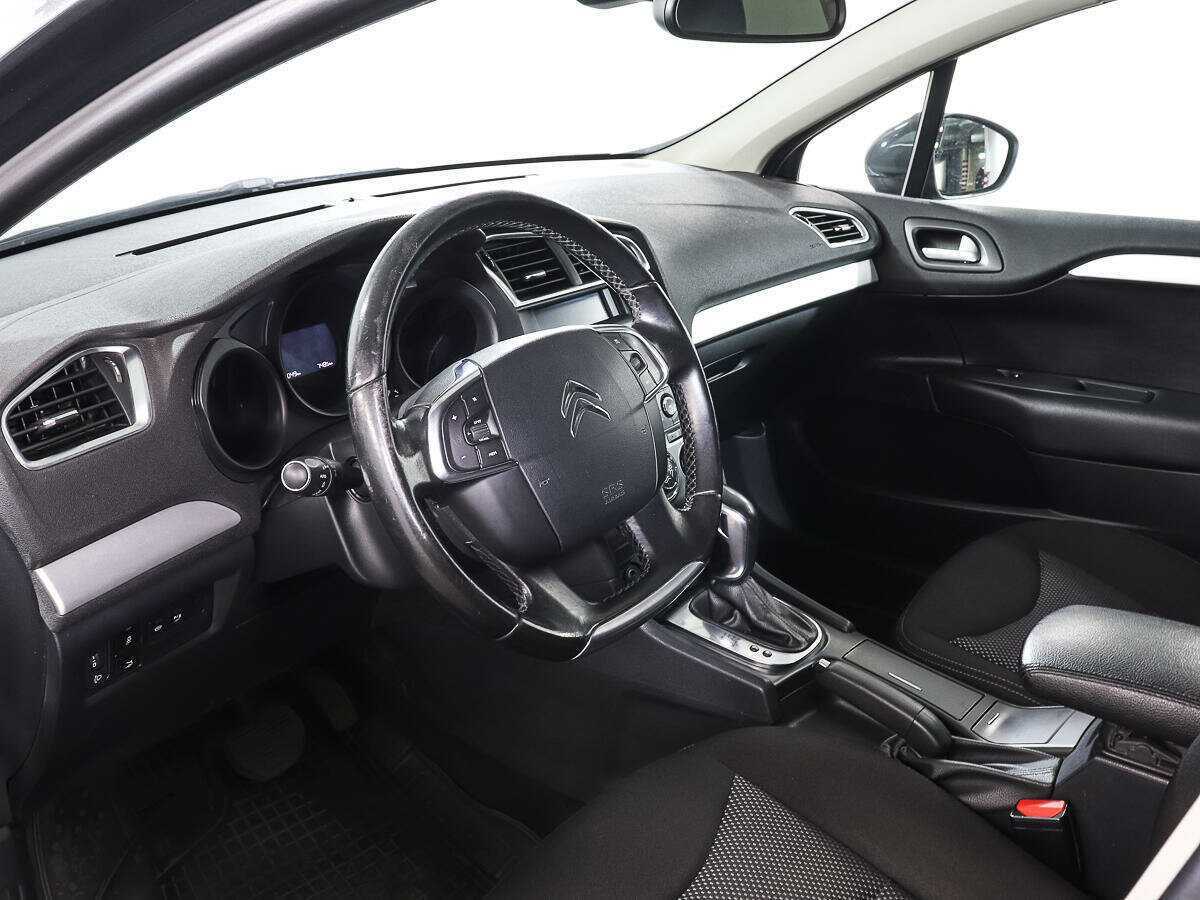 Б/У Ситроен Ц4 2017 года. Фото: #11