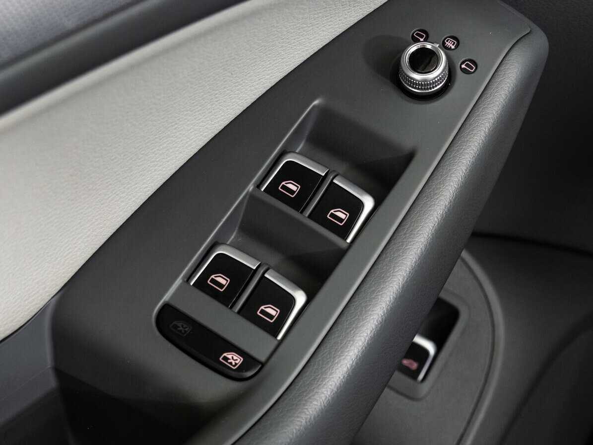 Б/У Ауди К5 2014 года. Фото: #13