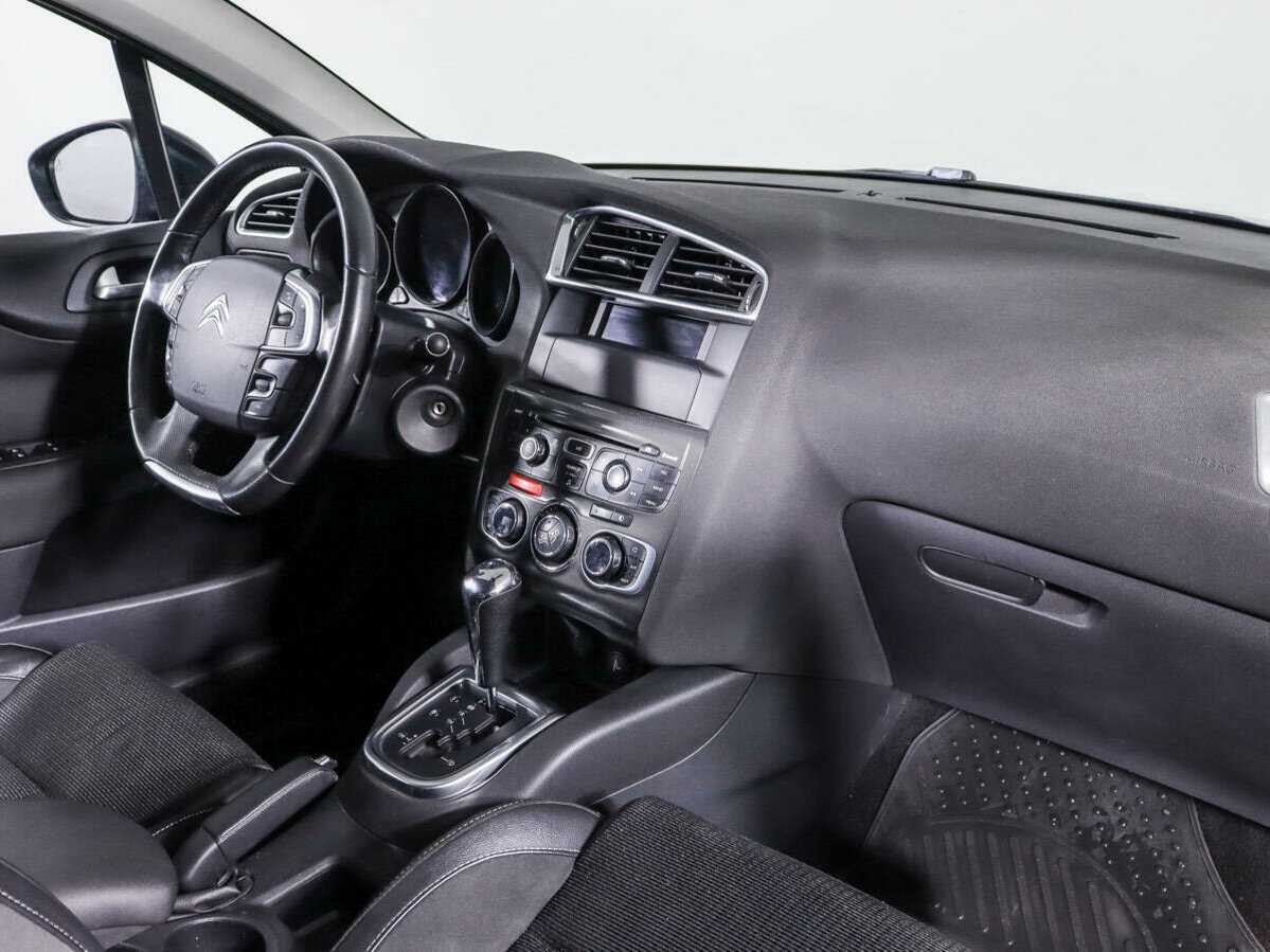 Б/У Ситроен Ц4 2012 года. Фото: #6