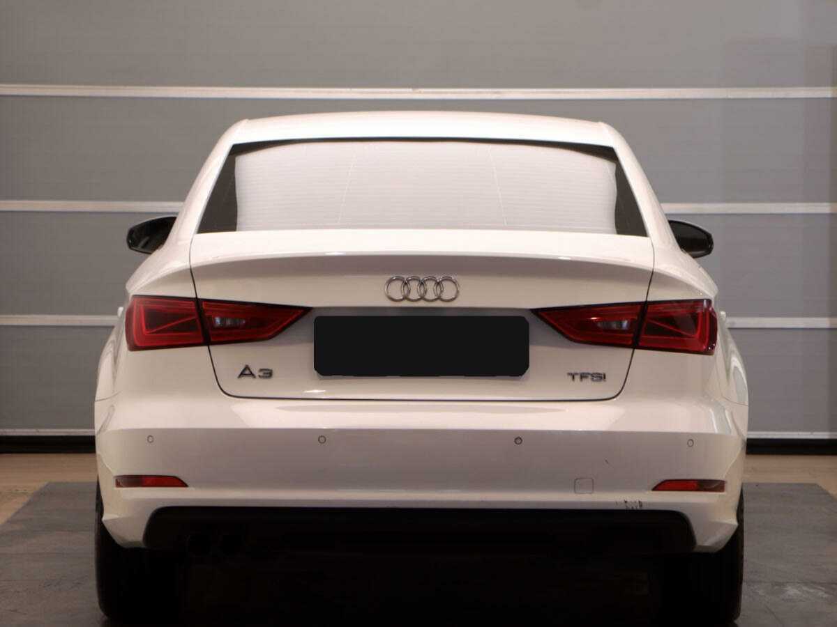 Б/У Ауди А3 2015 года. Фото: #4