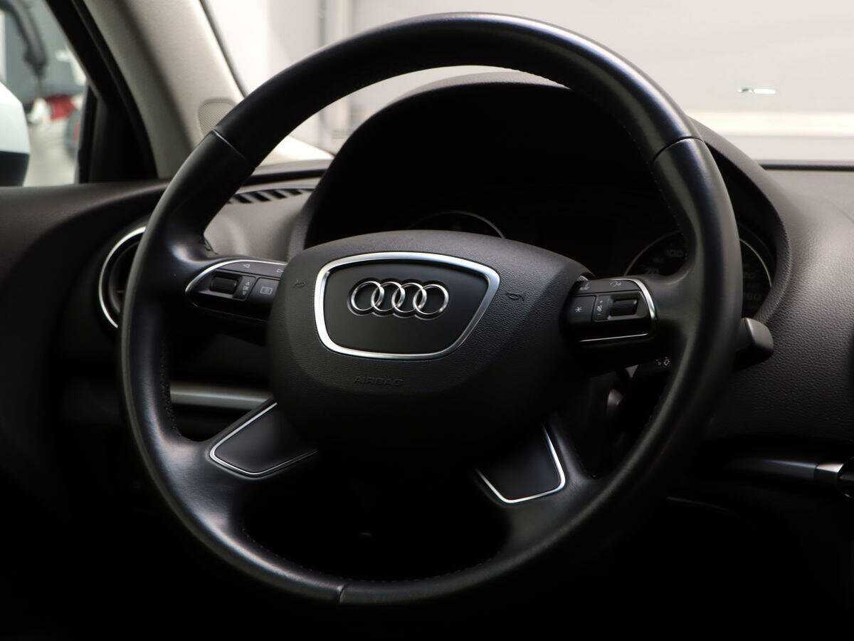 Б/У Ауди А3 2015 года. Фото: #9