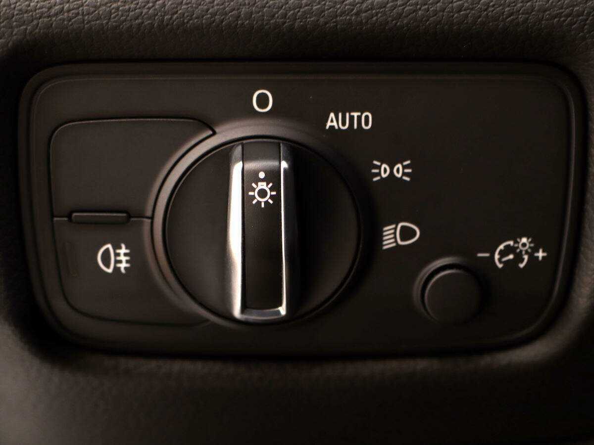 Б/У Ауди А3 2015 года. Фото: #12