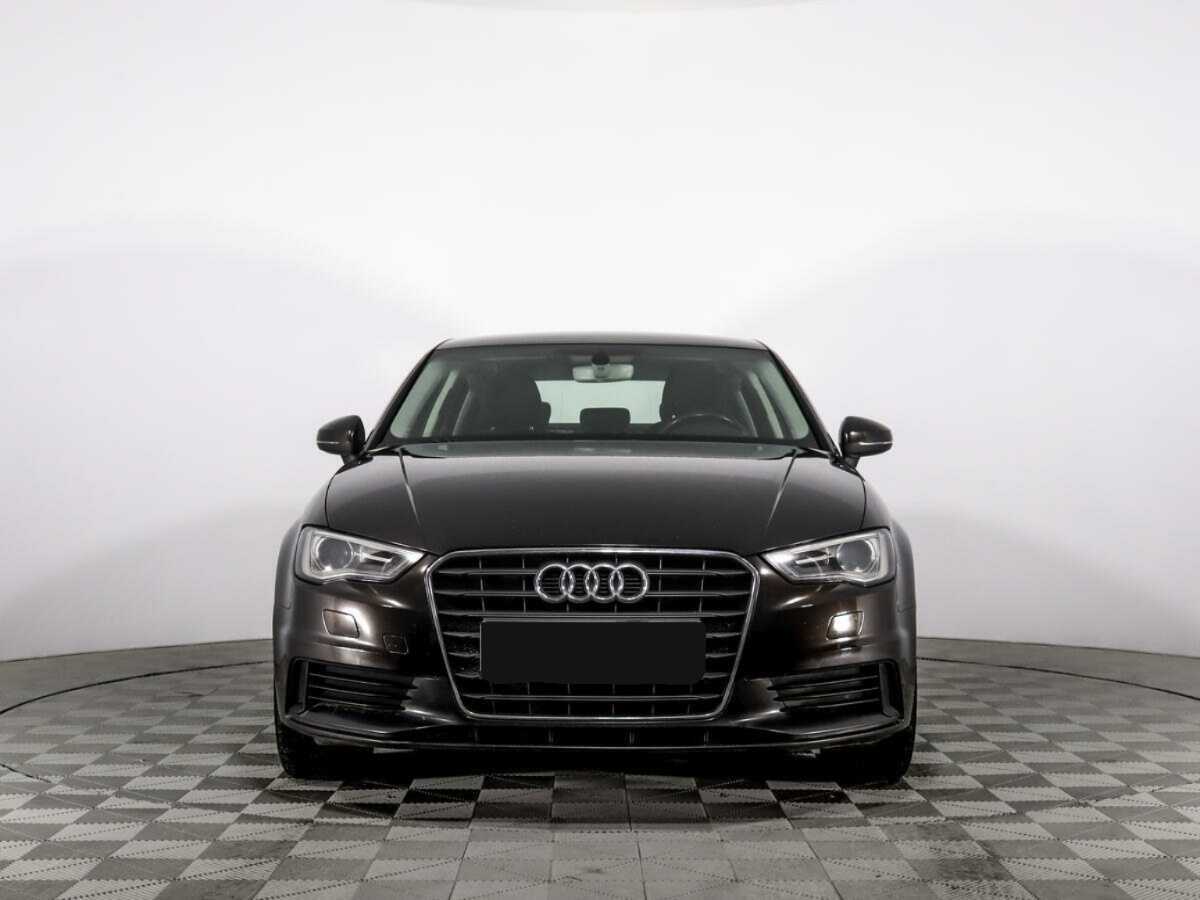 Б/У Ауди А3 2015 года. Фото: #1