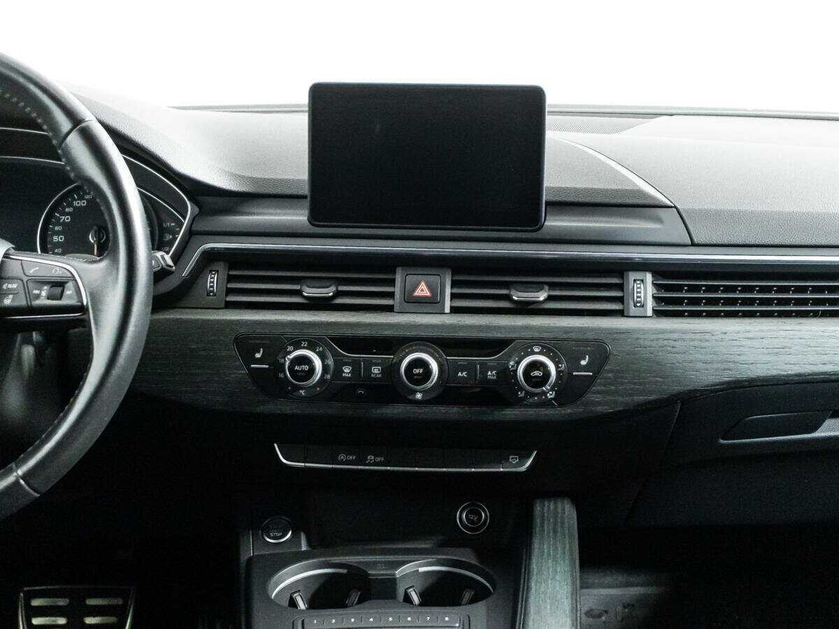 Б/У Ауди А4 2017 года. Фото: #13