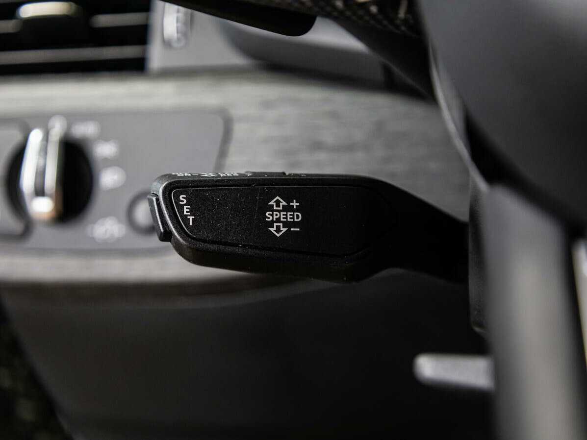 Б/У Ауди А4 2019 года. Фото: #16