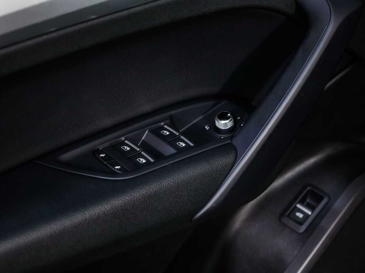 Б/У Ауди К5 2018 года. Фото: #15