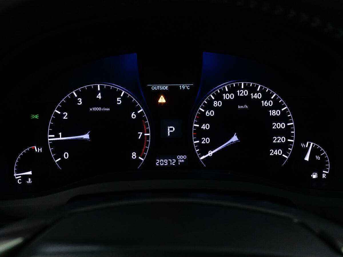 Б/У Лексус Р-Икс 2012 года. Фото: #10