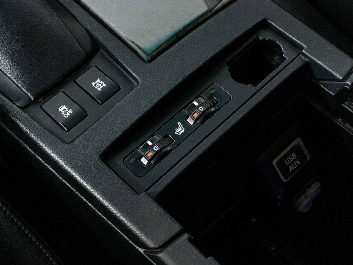 Б/У Лексус Р-Икс 2012 года. Фото: #19