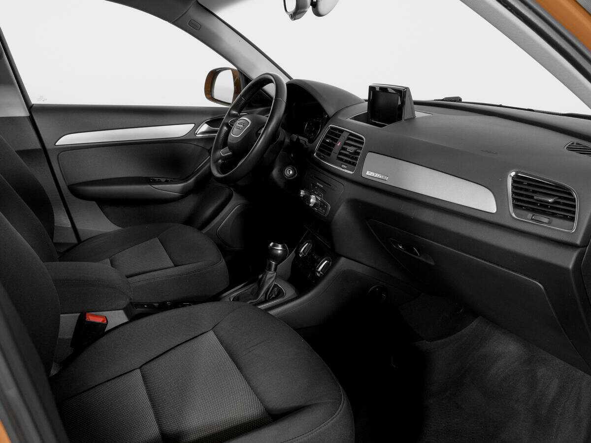 Б/У Ауди К3 2014 года. Фото: #8