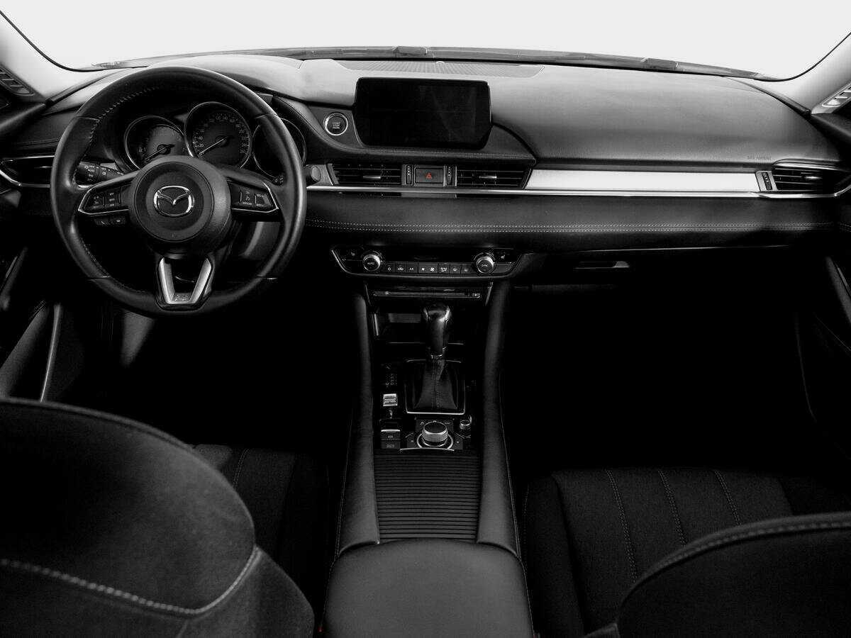 Б/У Мазда 6 2018 года. Фото: #11