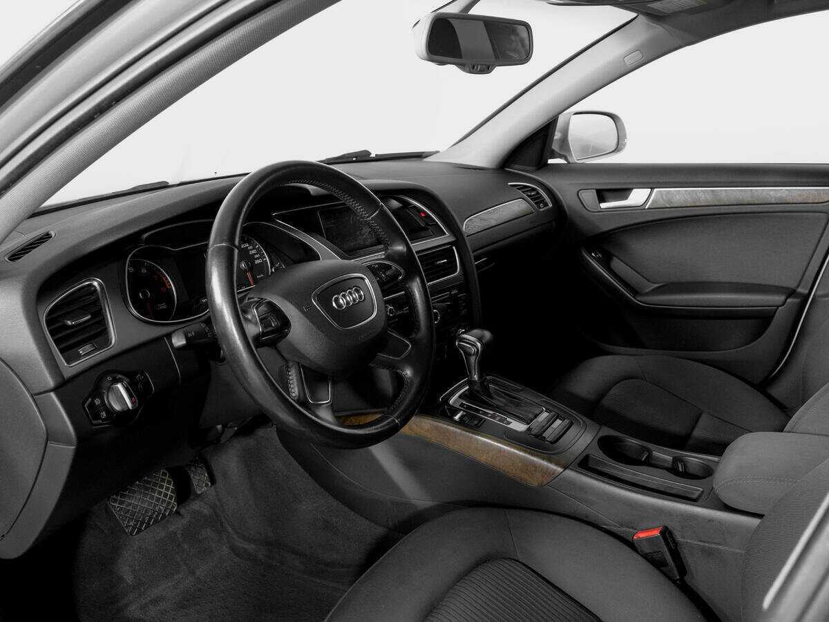 Б/У Ауди А4 2012 года. Фото: #15