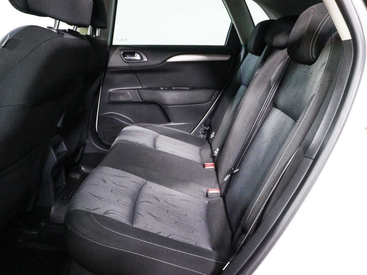 Б/У Ситроен Ц4 2012 года. Фото: #7