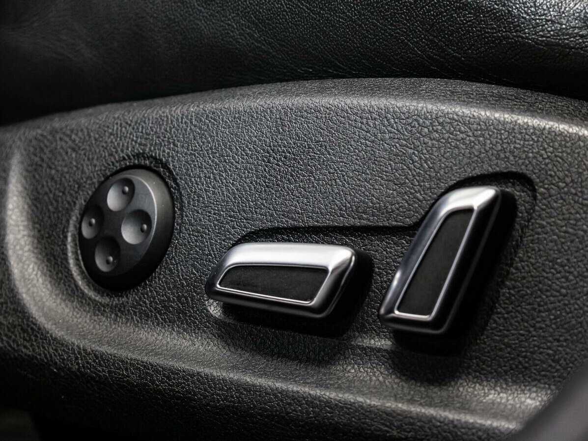 Б/У Ауди А4 2012 года. Фото: #17