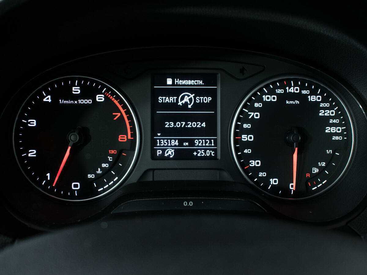 Б/У Ауди А3 2013 года. Фото: #10