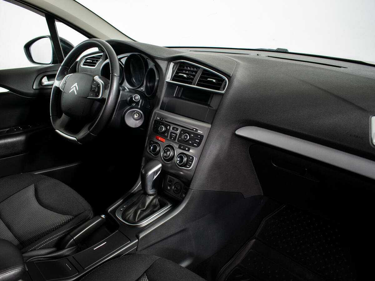 Б/У Ситроен Ц4 2018 года. Фото: #6