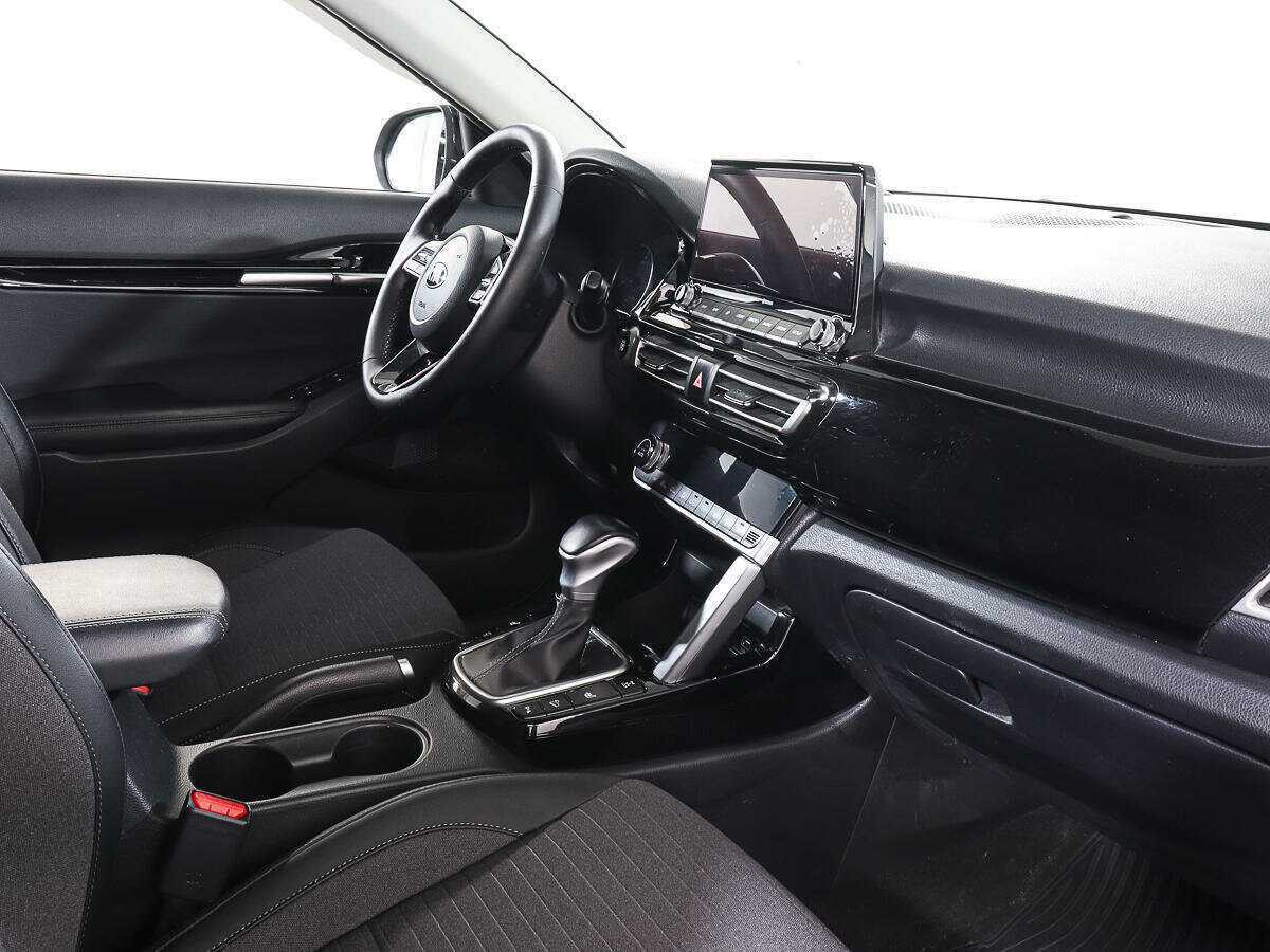 Б/У Киа Сельтос 2021 года. Фото: #8