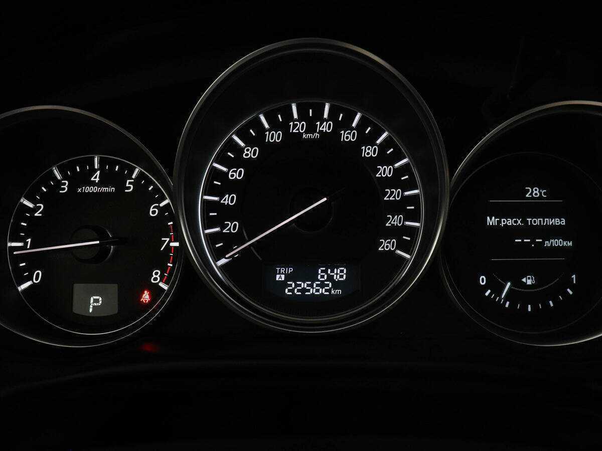 Б/У Мазда Ц-Икс-5 2016 года. Фото: #10