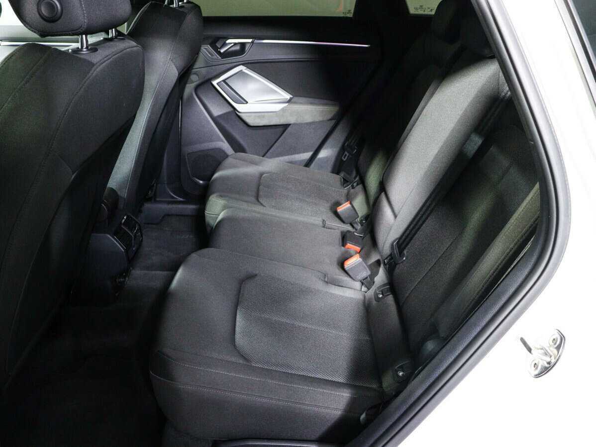 Б/У Ауди К3 2019 года. Фото: #7