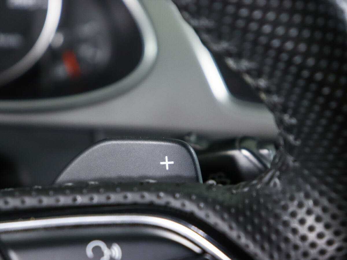 Б/У Ауди А4 2012 года. Фото: #12