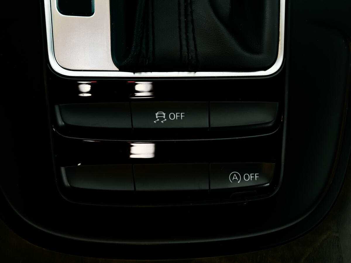 Б/У Ауди А4 2015 года. Фото: #13