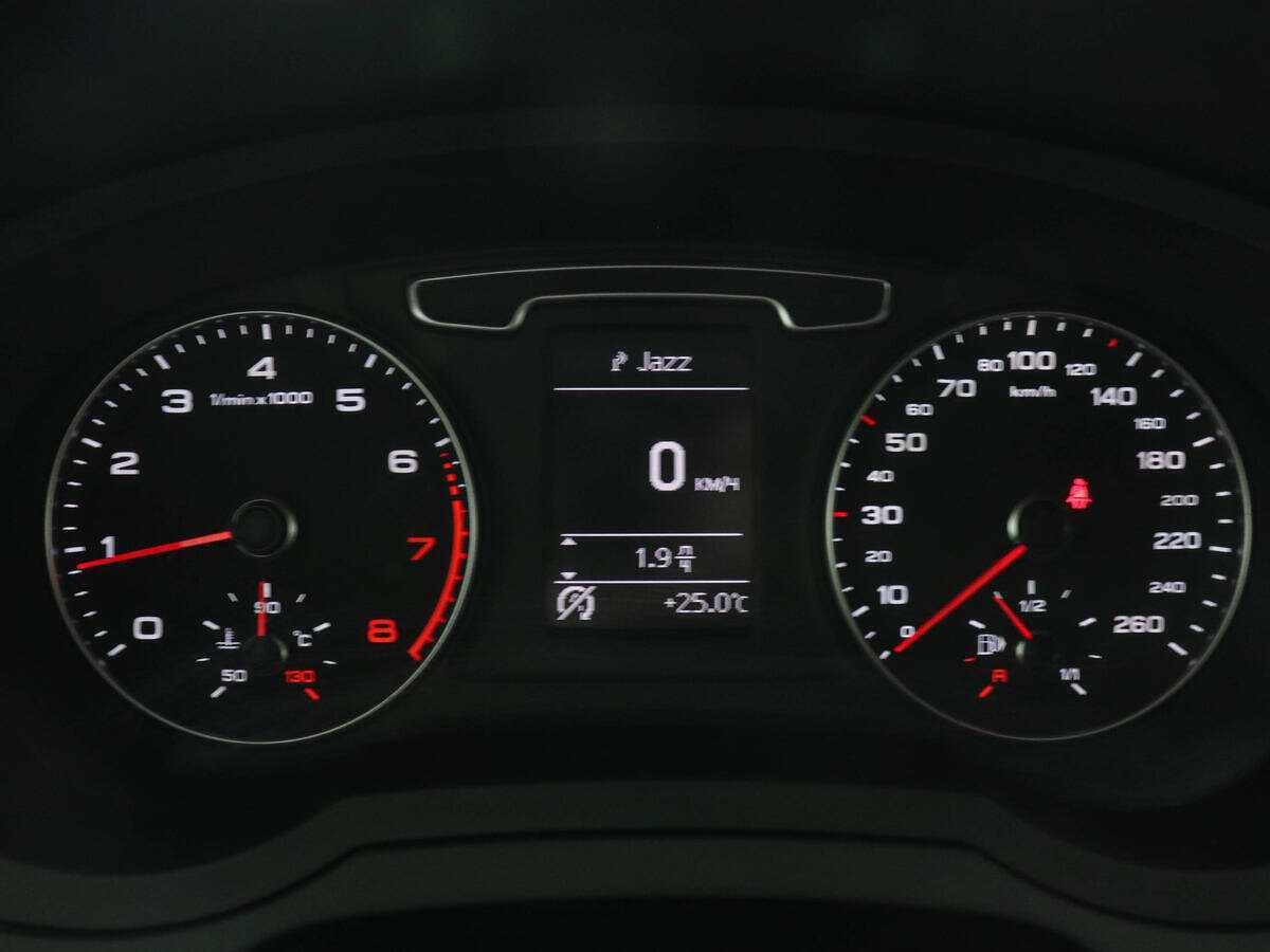 Б/У Ауди К3 2014 года. Фото: #10