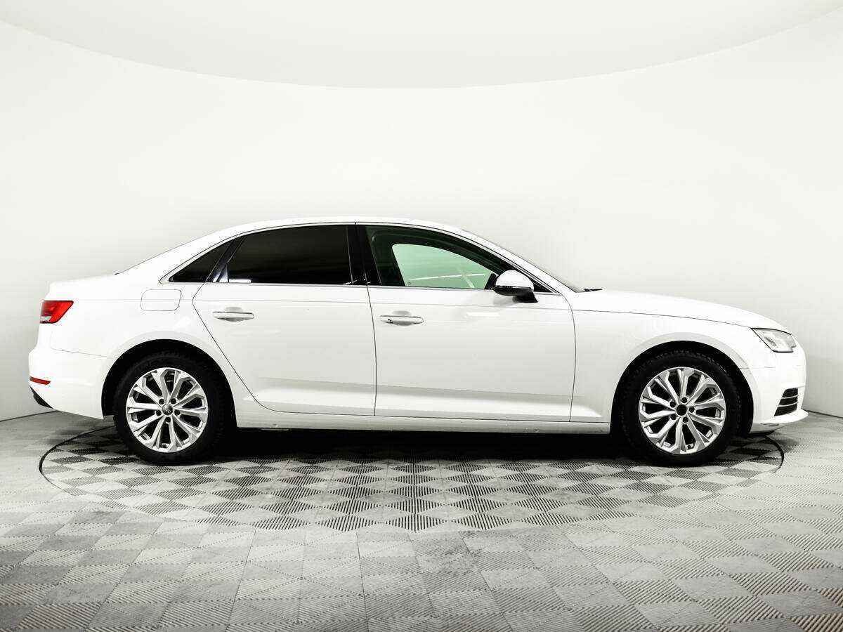 Б/У Ауди А4 2016 года. Фото: #3