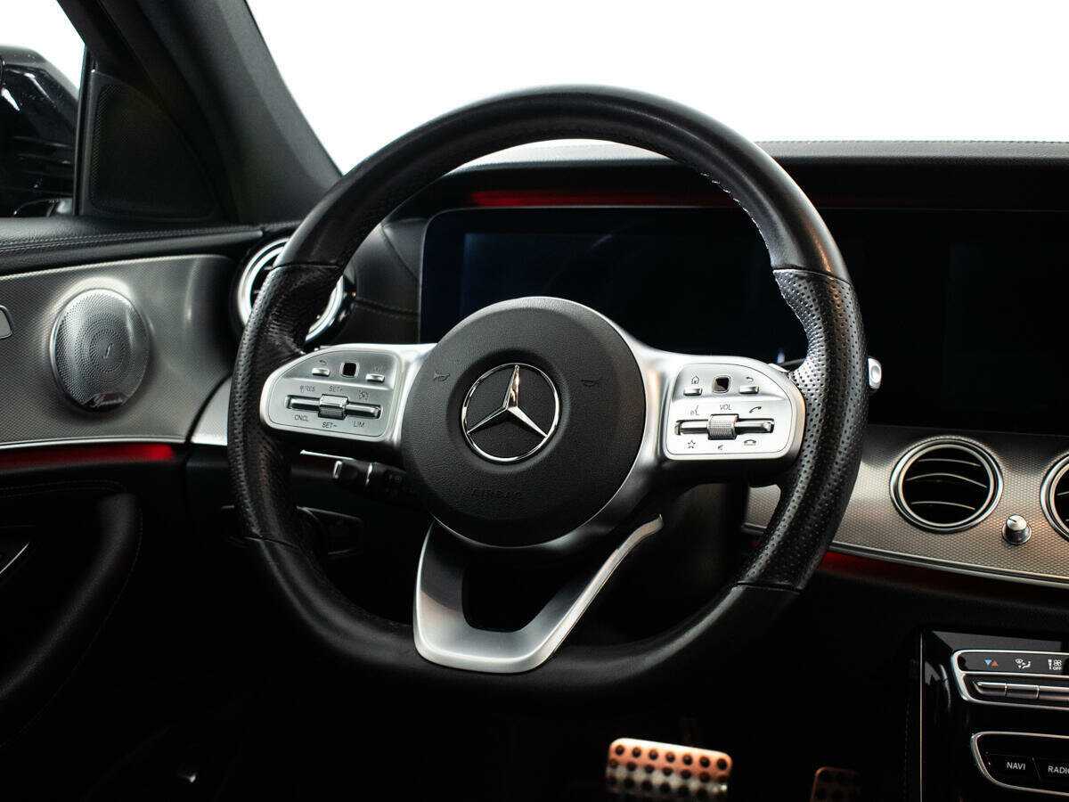 Б/У Мерседес-Бенц Е-Класс 2017 года. Фото: #12