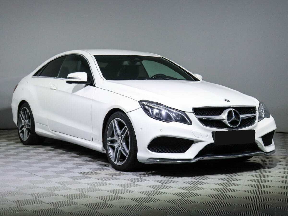 Б/У Мерседес-Бенц Е-Класс 2013 года. Фото: #2