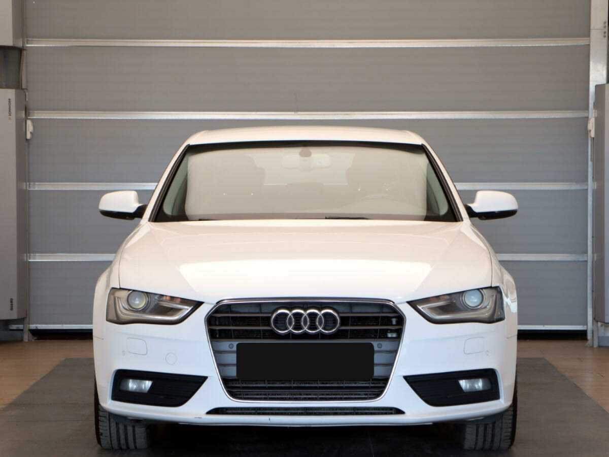 Б/У Ауди А4 2013 года. Фото: #1